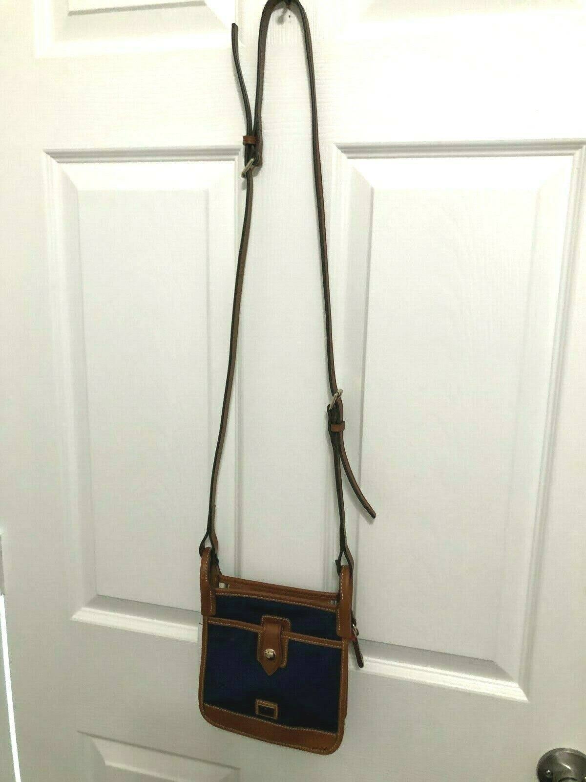 Nylon Crossbody Q750