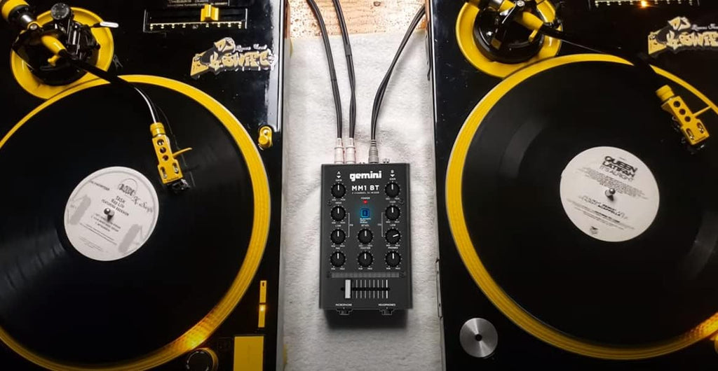 2-Channel DJ Podcast Mixer with Cross-Fader C5133