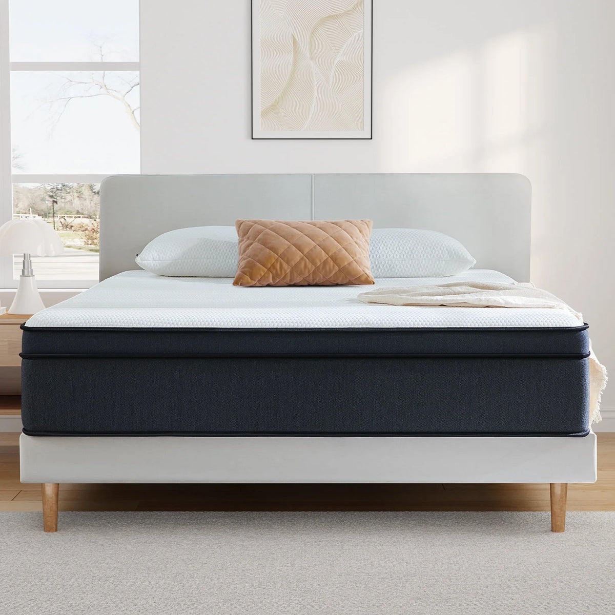 Queen 12 inch Medium Plush Hybrid Innerspring Mattress D770688