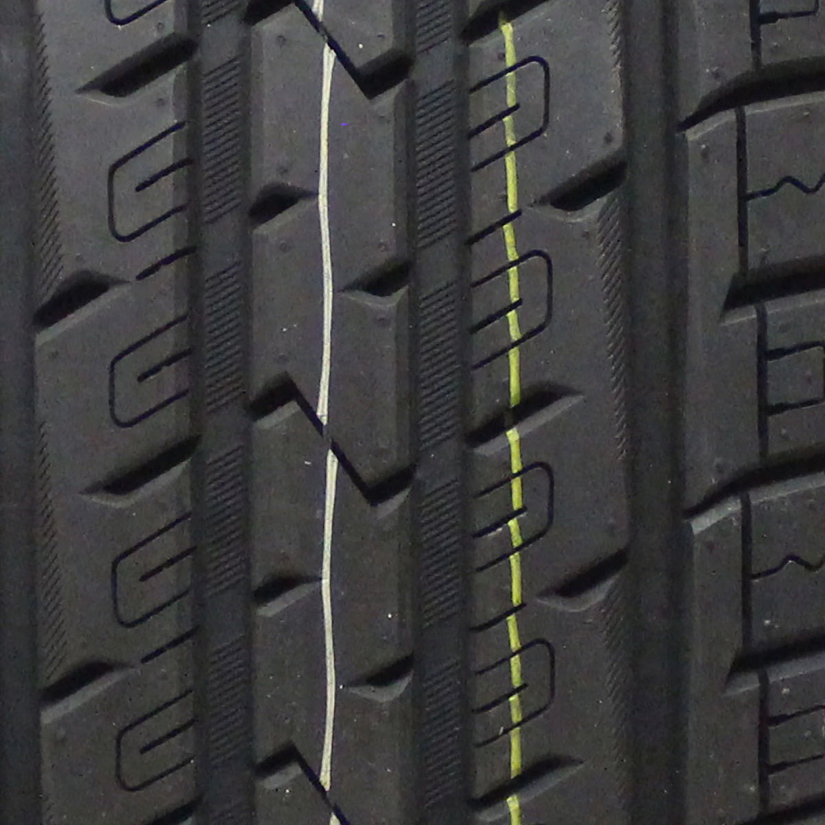All Season 245/70R17 110H Passenger Tire E910