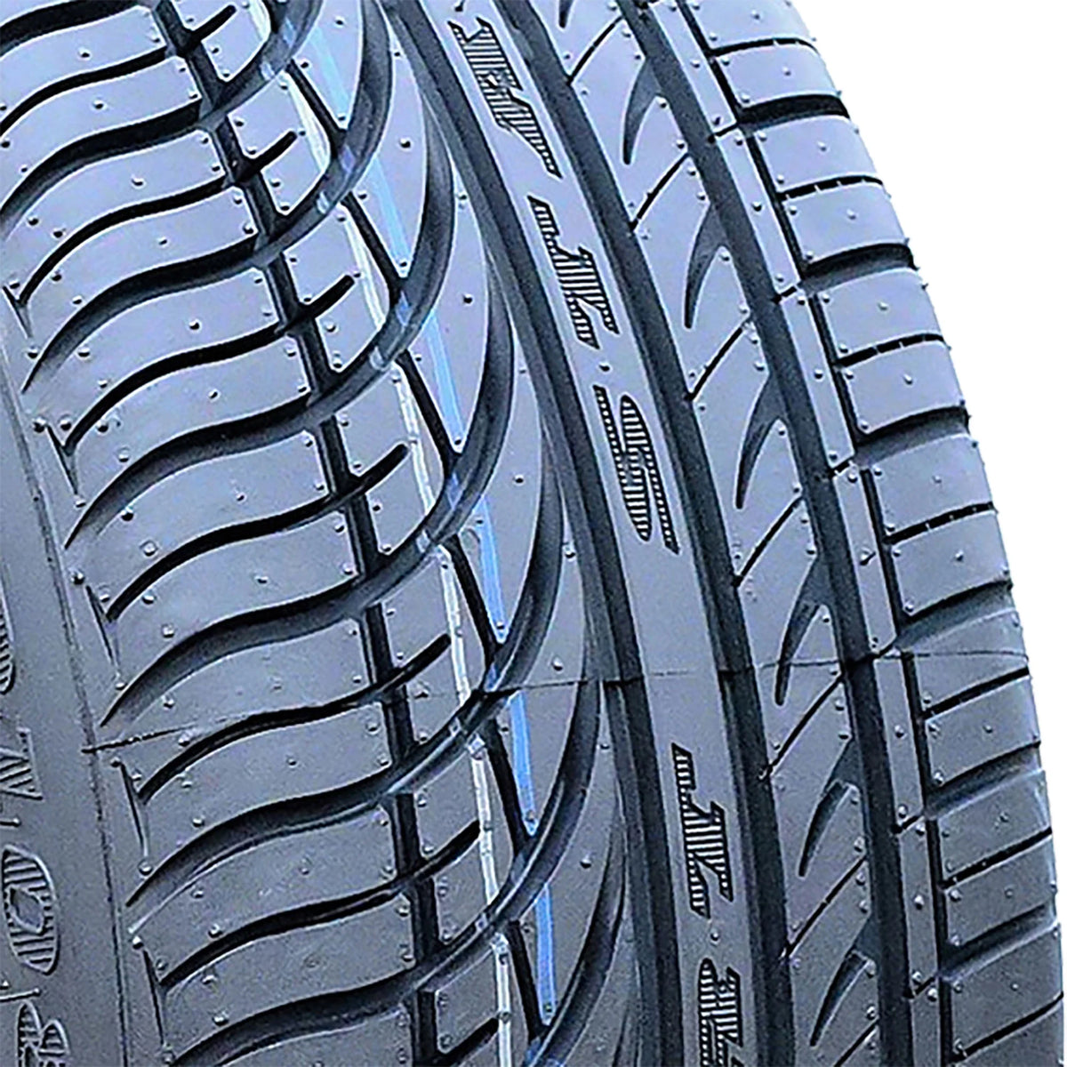 235/45ZR18 98W XL Performance Tire W5632