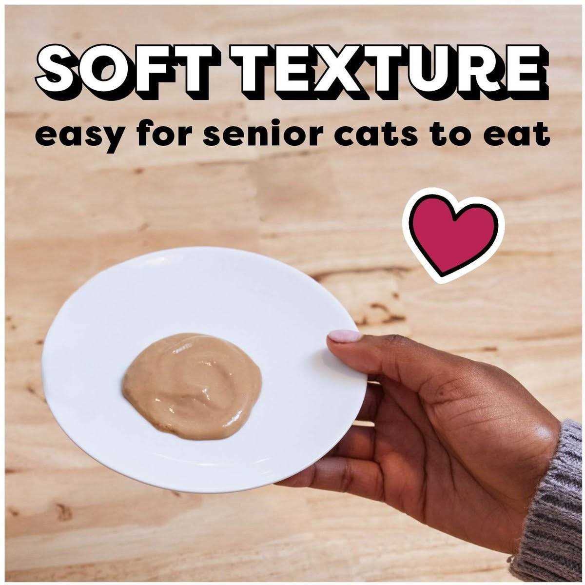 Lickable Cat Treats M4903