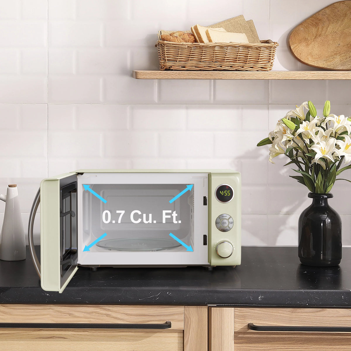 0.7 Cu. ft. 700 Watts Cream Countertop Microwave Oven I2900