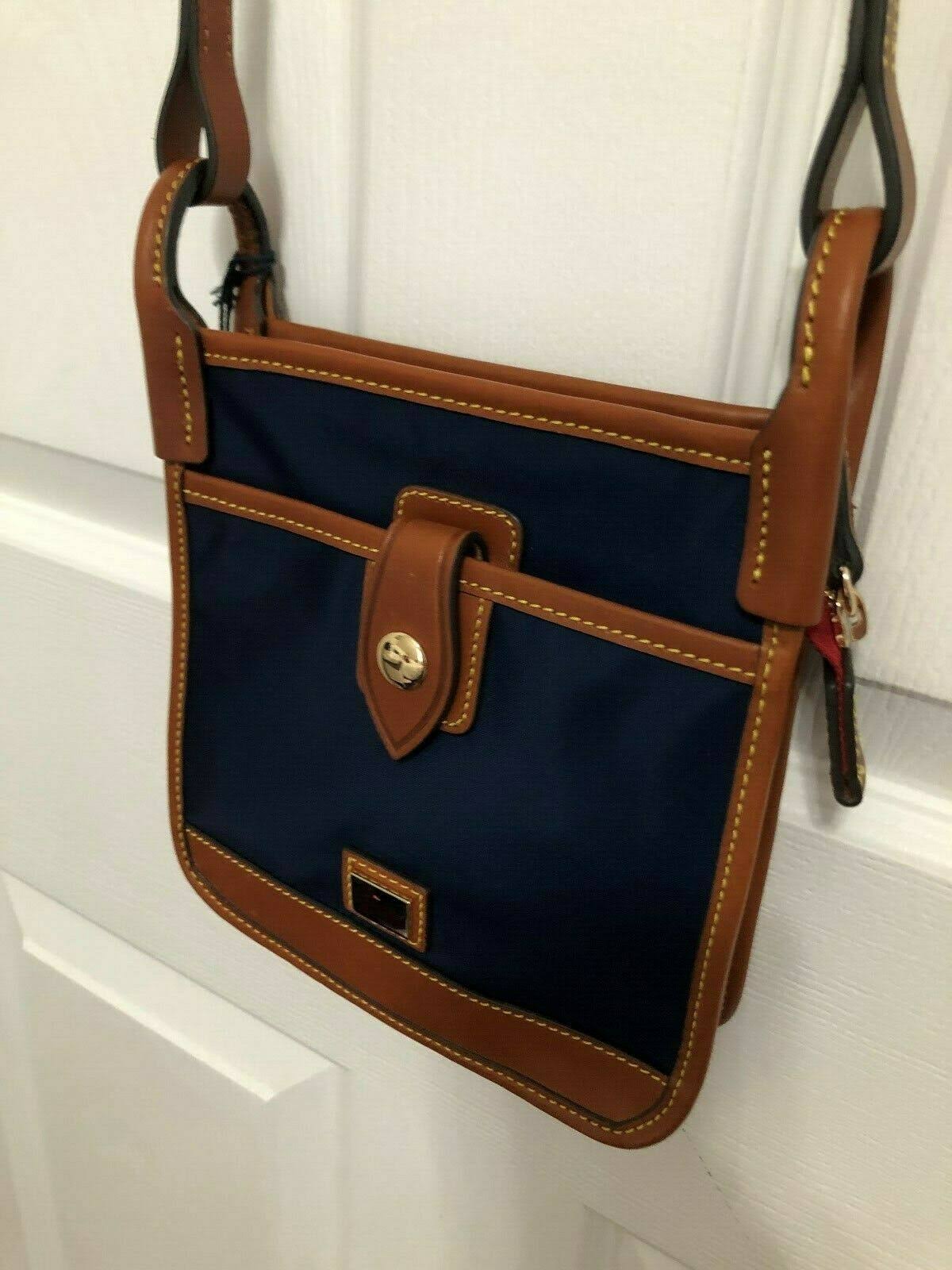 Nylon Crossbody Q750