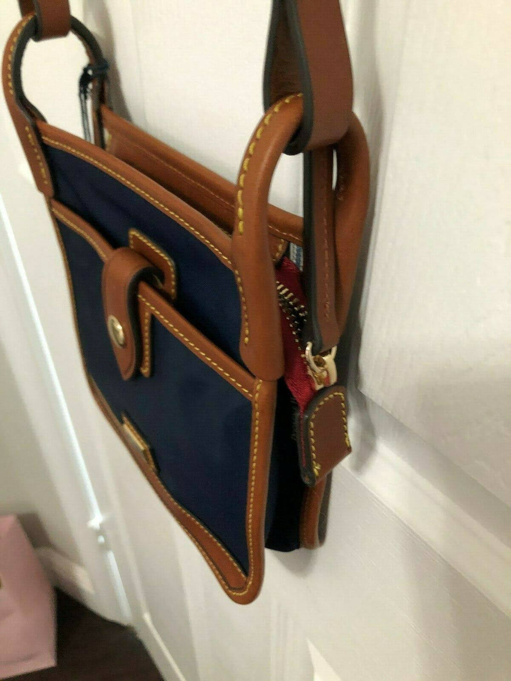 Nylon Crossbody Q750