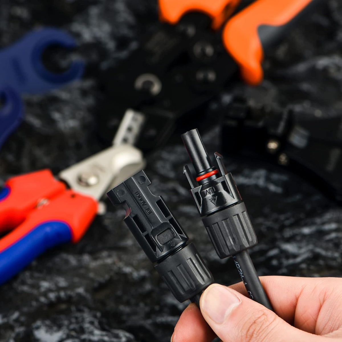 Solar PV Cable Crimping Tool Kit with Stripper, Cutter, Spanner and Connectors U918