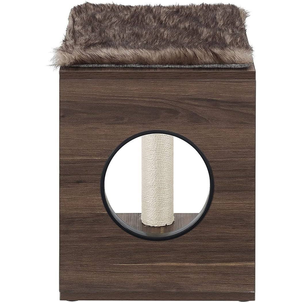 Brown Cat Tree Q43240