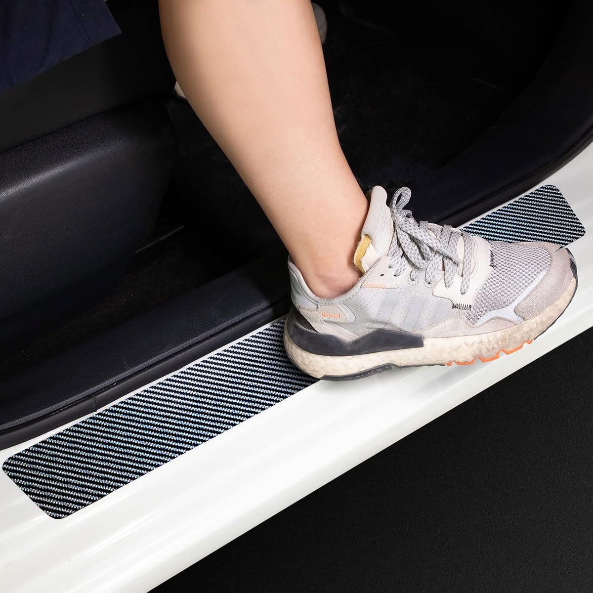 Carbon Fiber Textured Leather Car Door Sill Protection Anti-Scratch Strip 4 Pieces Set L471