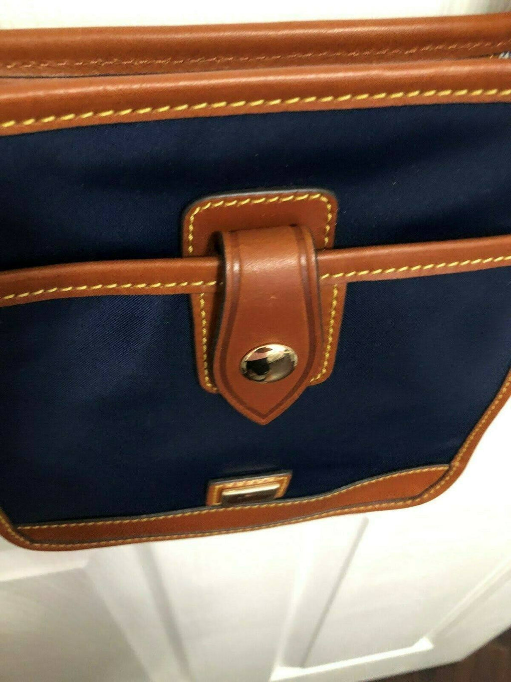 Nylon Crossbody Q750