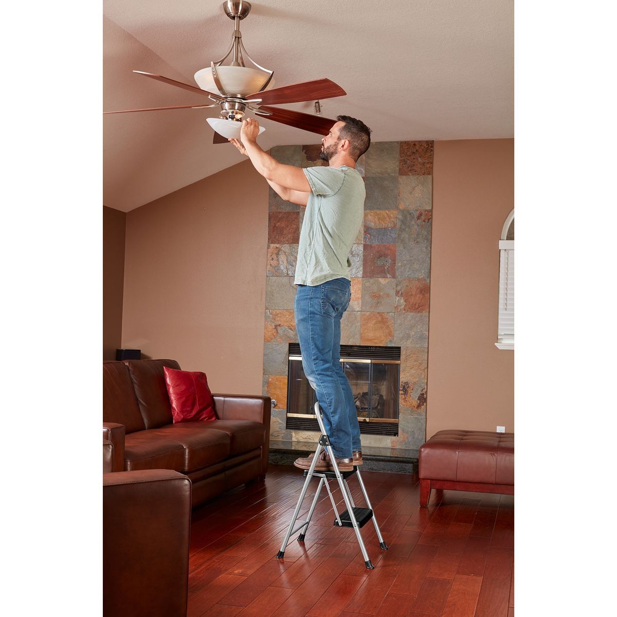 2-Step Steel Stool I5051