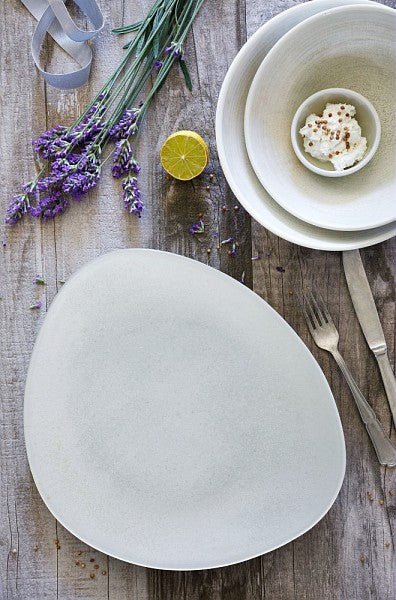 Edge Plate 24cm Grey V727993