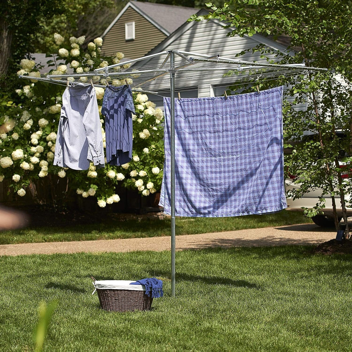 Rotary Outdoor Umbrella Drying Rack 30-Lines with 182 ft. Clothesline Y8112